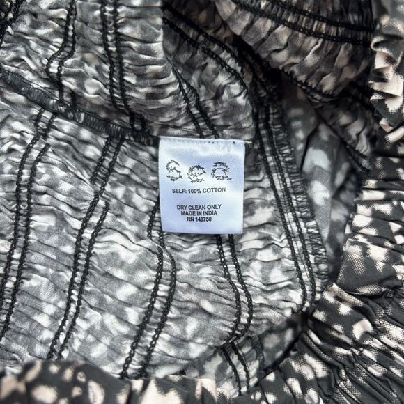 SEA New York Sz Small Women's smocked Calla cheetah print shorts EUC - Picture 7 of 7